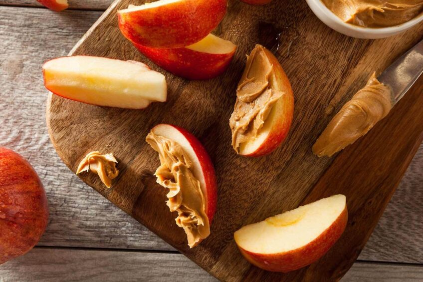 apples with peanut butter