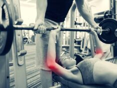 Weightlifting joint pain